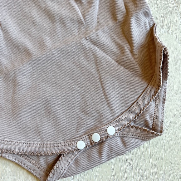 Kids Bodysuit- Little Bunny (Easter) - Picture 3 of 4